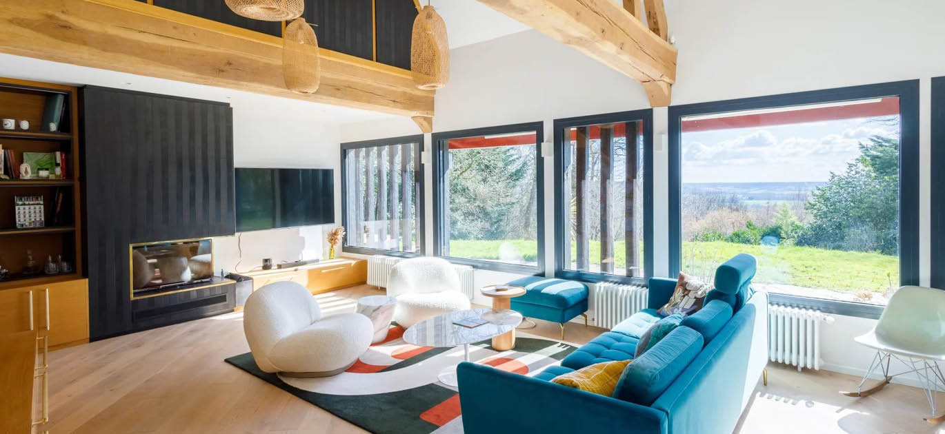 Discover this property: Saint-Gatien-des-Bois - France - House, 8 rooms, 6 bedrooms - Slideshow Picture 1